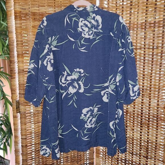 Tommy Bahama 100% Silk Aloha Hawaiian Shirt XXL - Picture 3 of 3